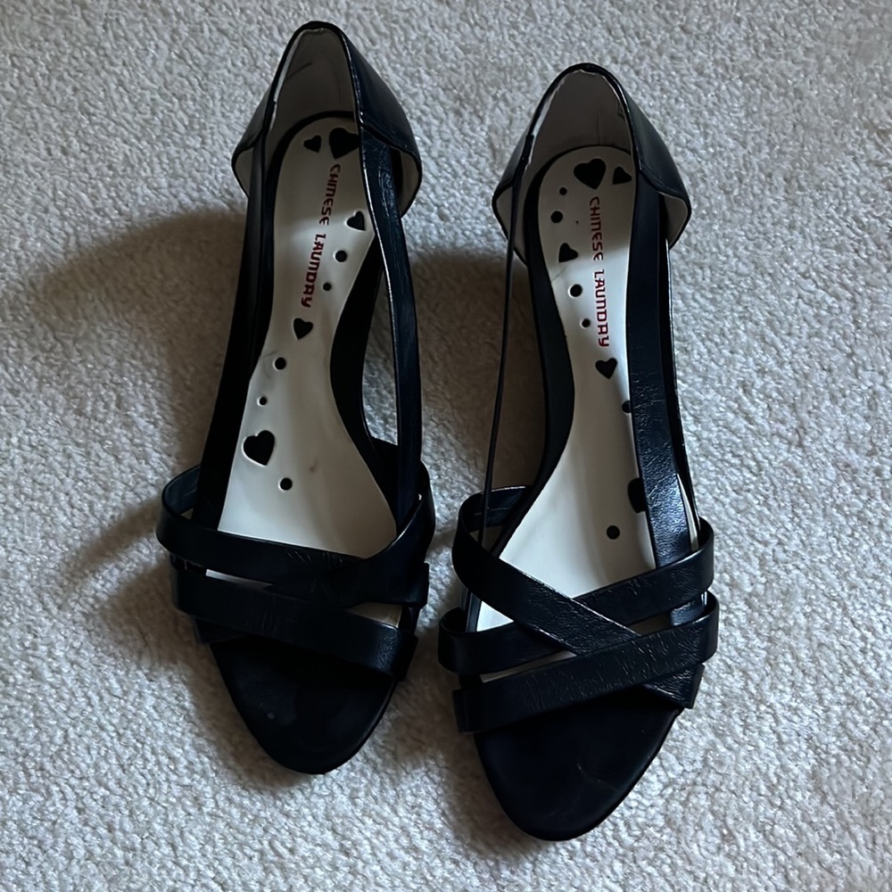 Chinese Laundry black sandals sz 6.5 - Picture 3 of 5